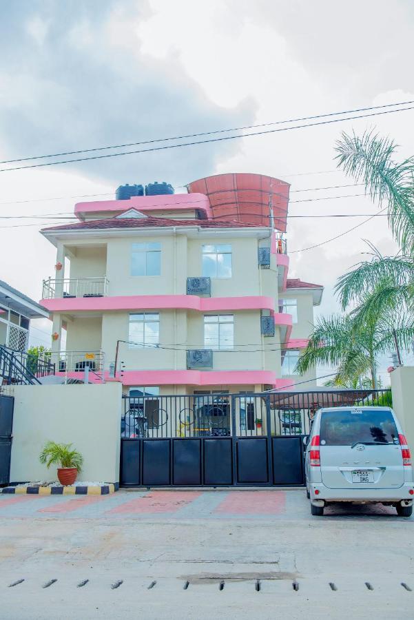 Airport Transit Lodges Dar es Salaam Bagian luar foto