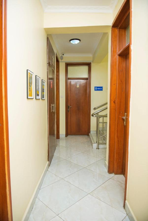 Airport Transit Lodges Dar es Salaam Bagian luar foto
